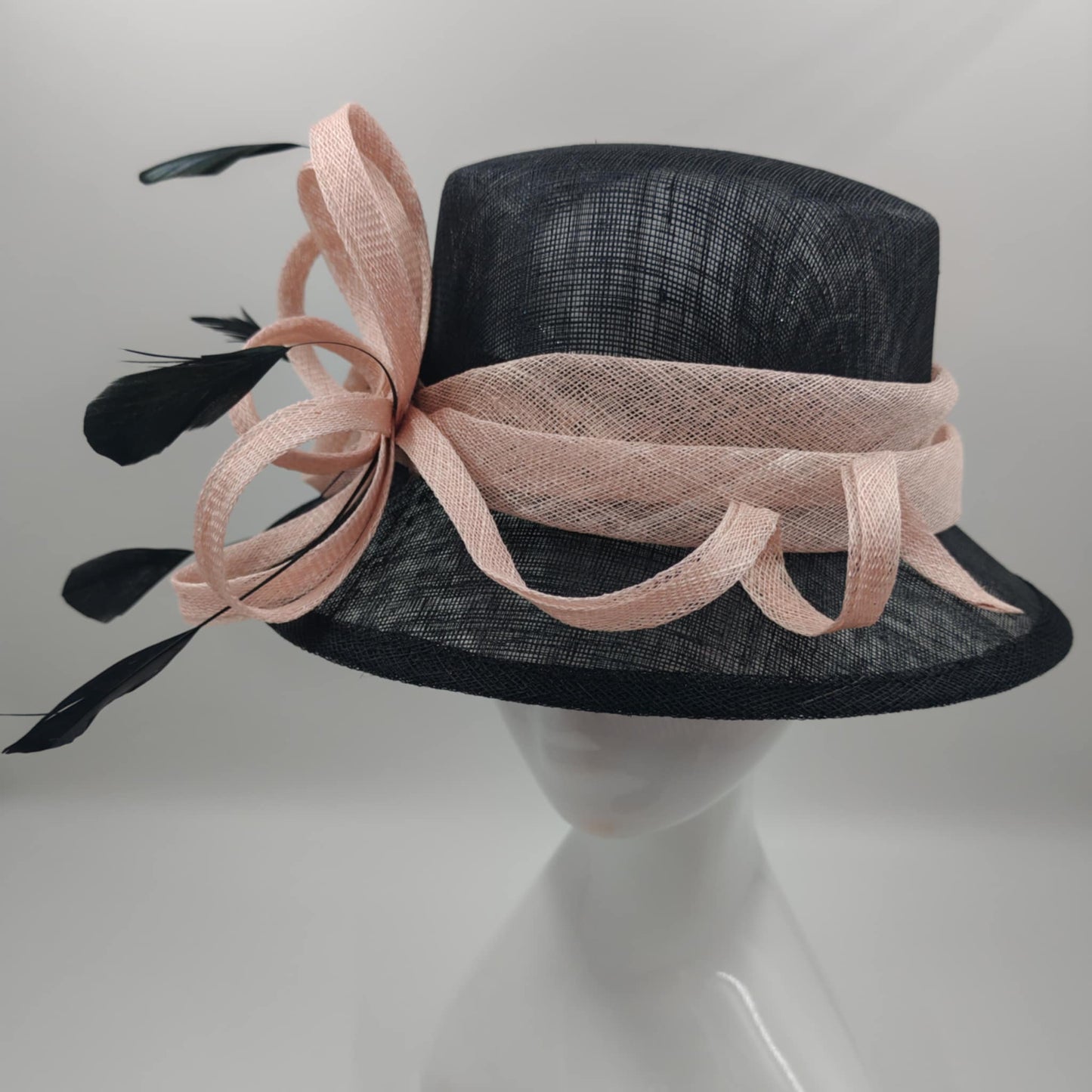 Black medium brim hat with rose gold trim