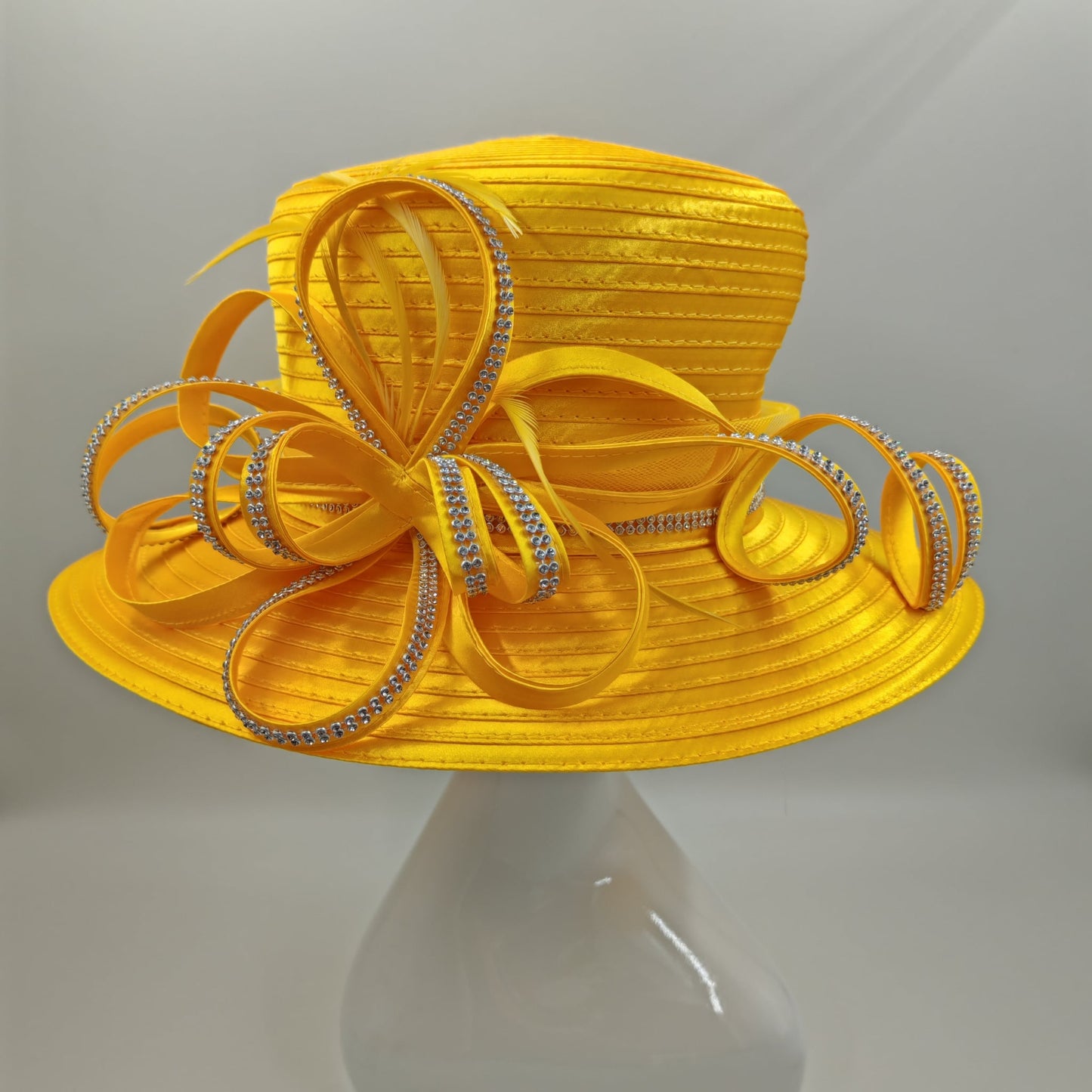 Stunning yellow hat with bling medium brim