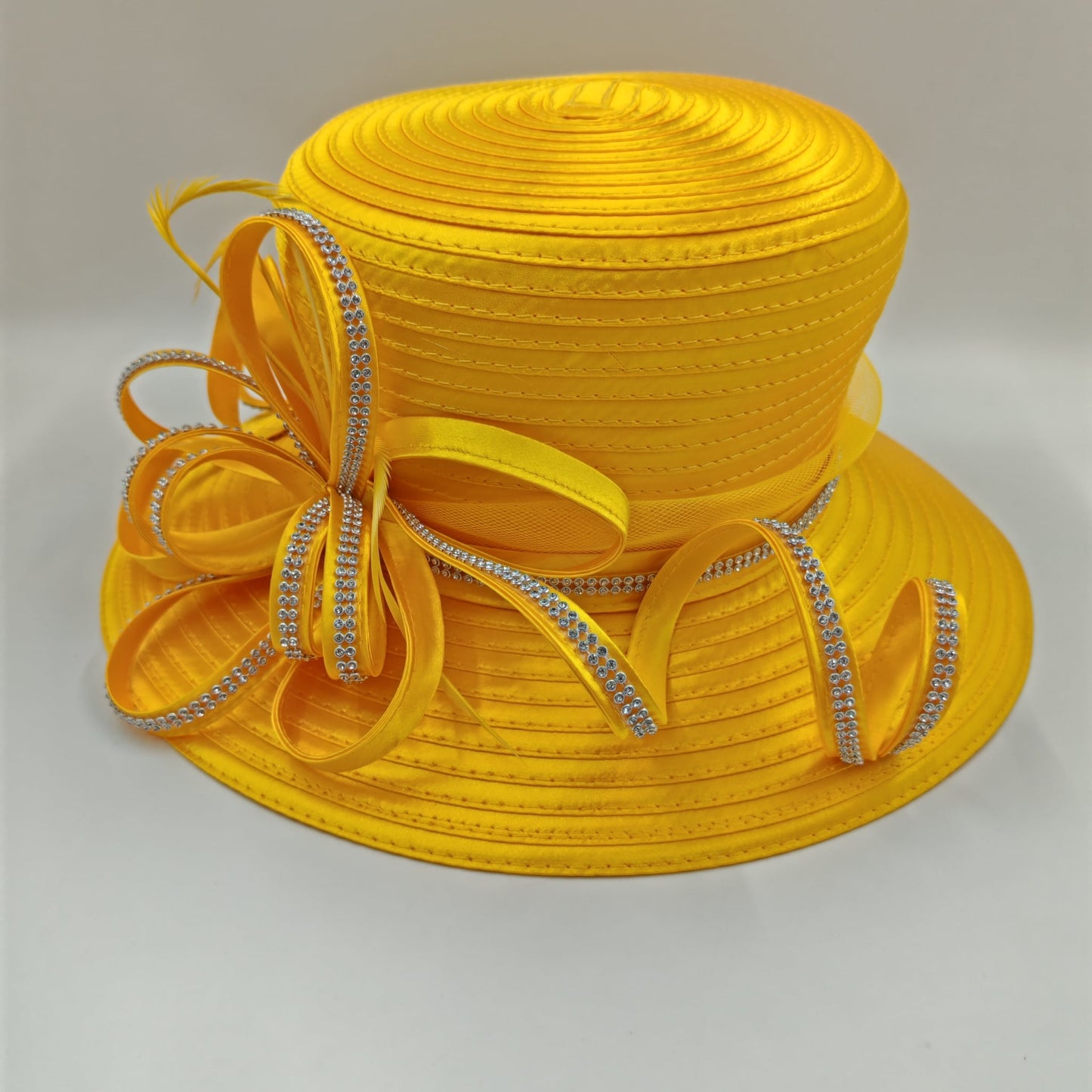 Stunning yellow hat with bling medium brim