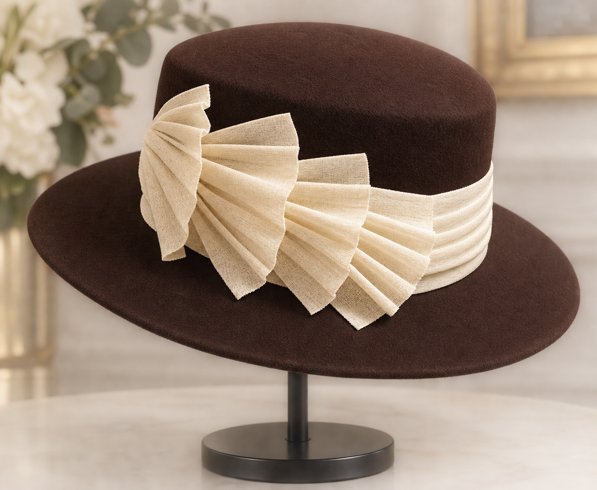 Brown Medium Brim with cream fan Trim pre order