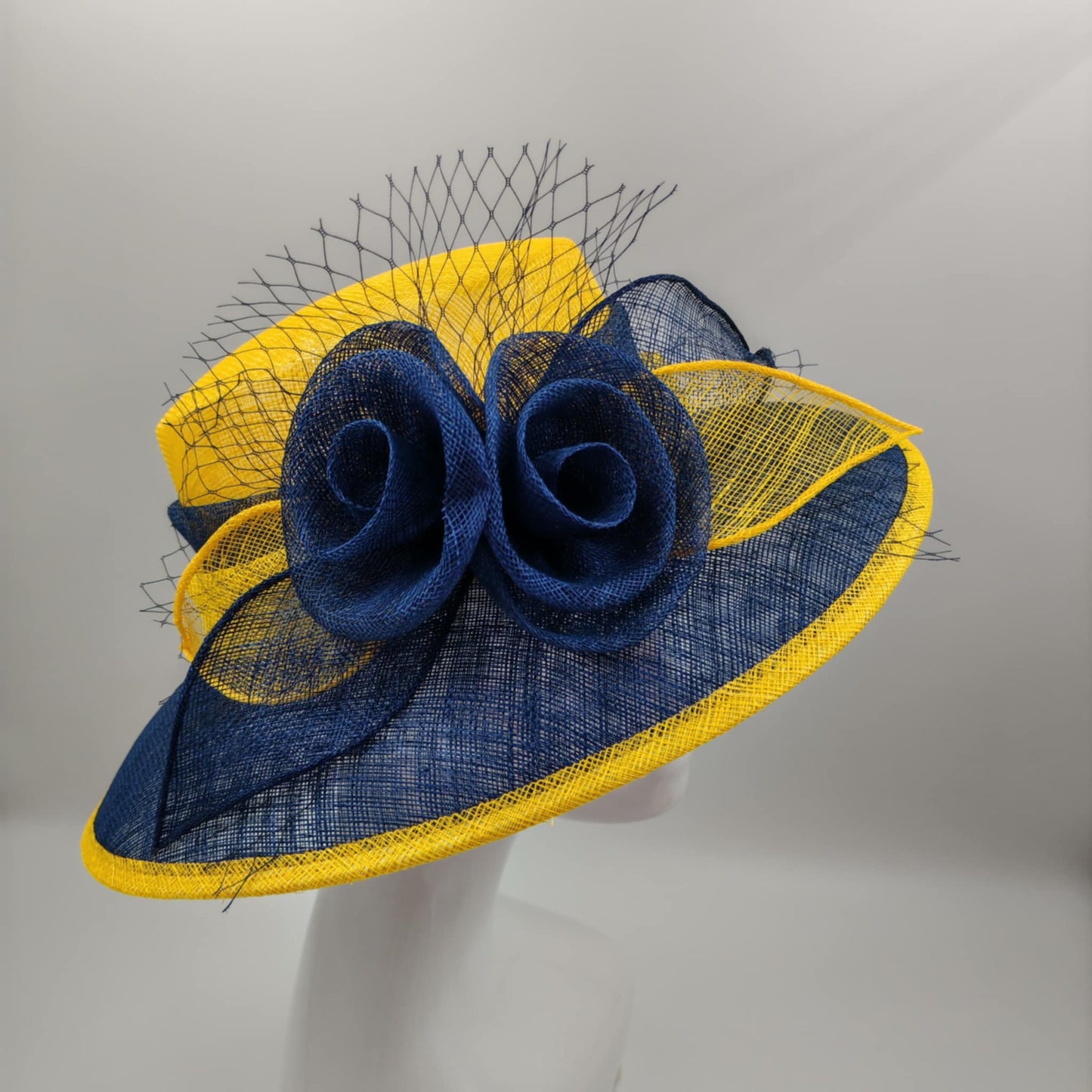Yellow/Navy Blue medium brim with twirls
