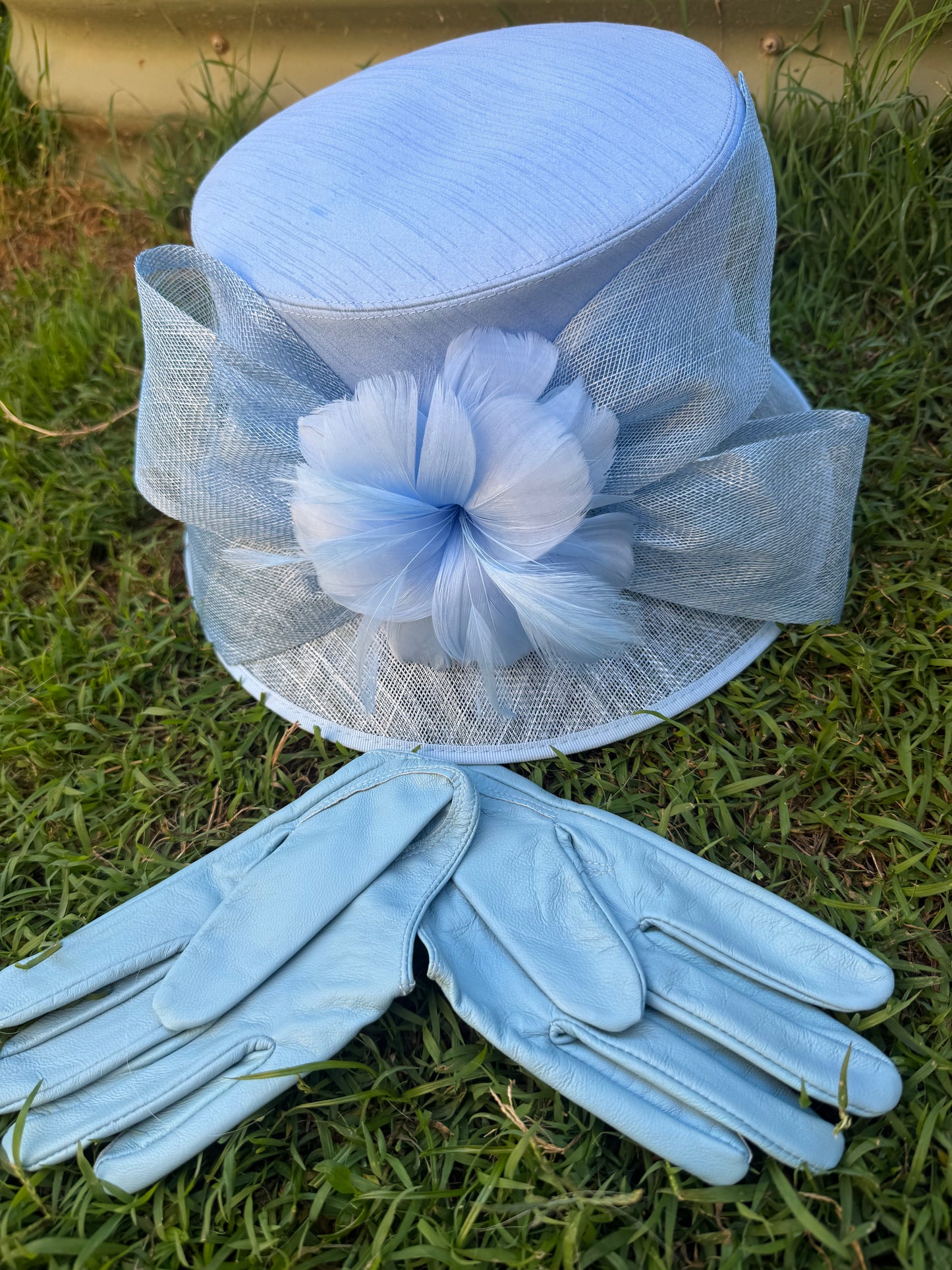 Baby blue set with real leather half palm gloves