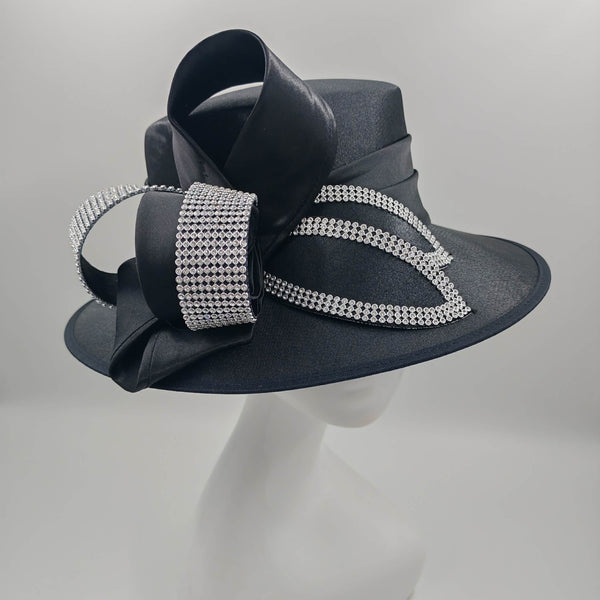 Midnight black satin with bling - A statement in every detail