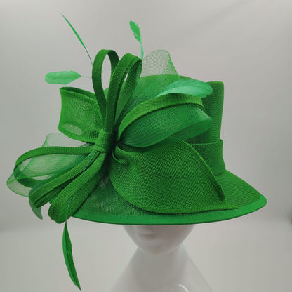 Pretty green medium brim hat