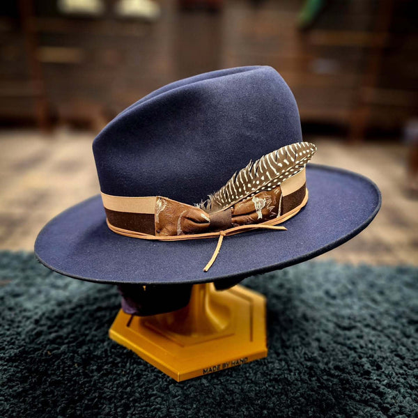 Navy medium brim hat
