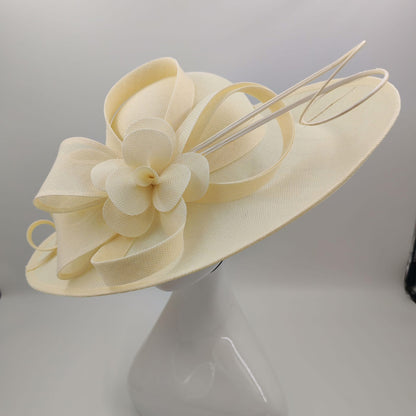 Pretty yellow hatinator - pre order 2 week